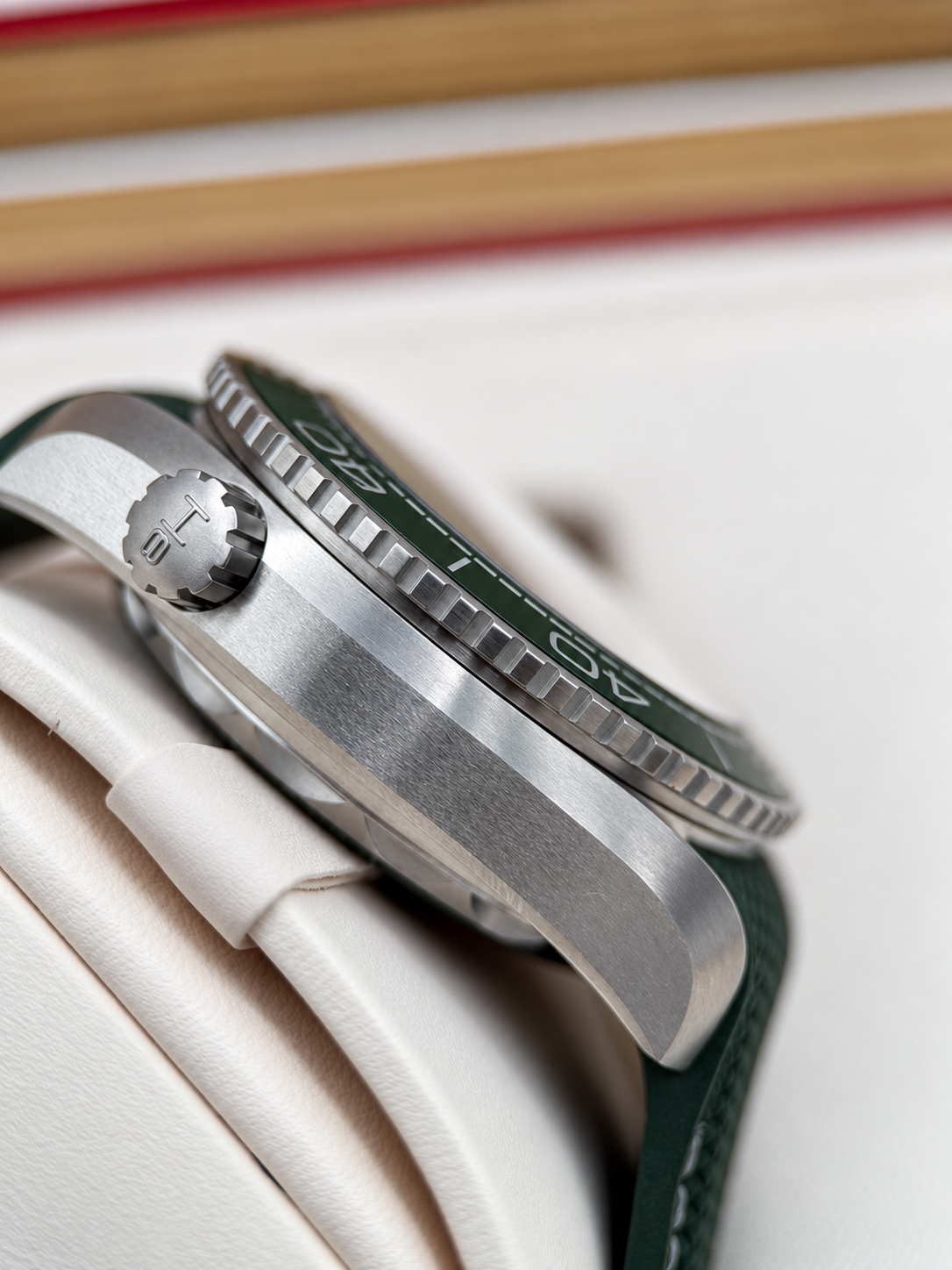 OMEGA Seamaster Planet Ocean 600M