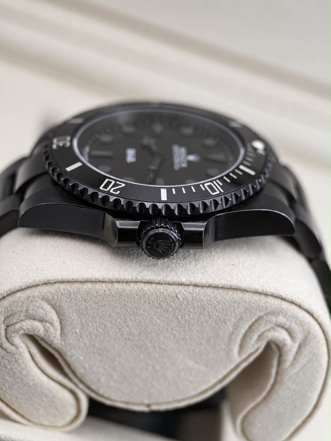 Rolex Submariner 114060 – ALL BLACK
