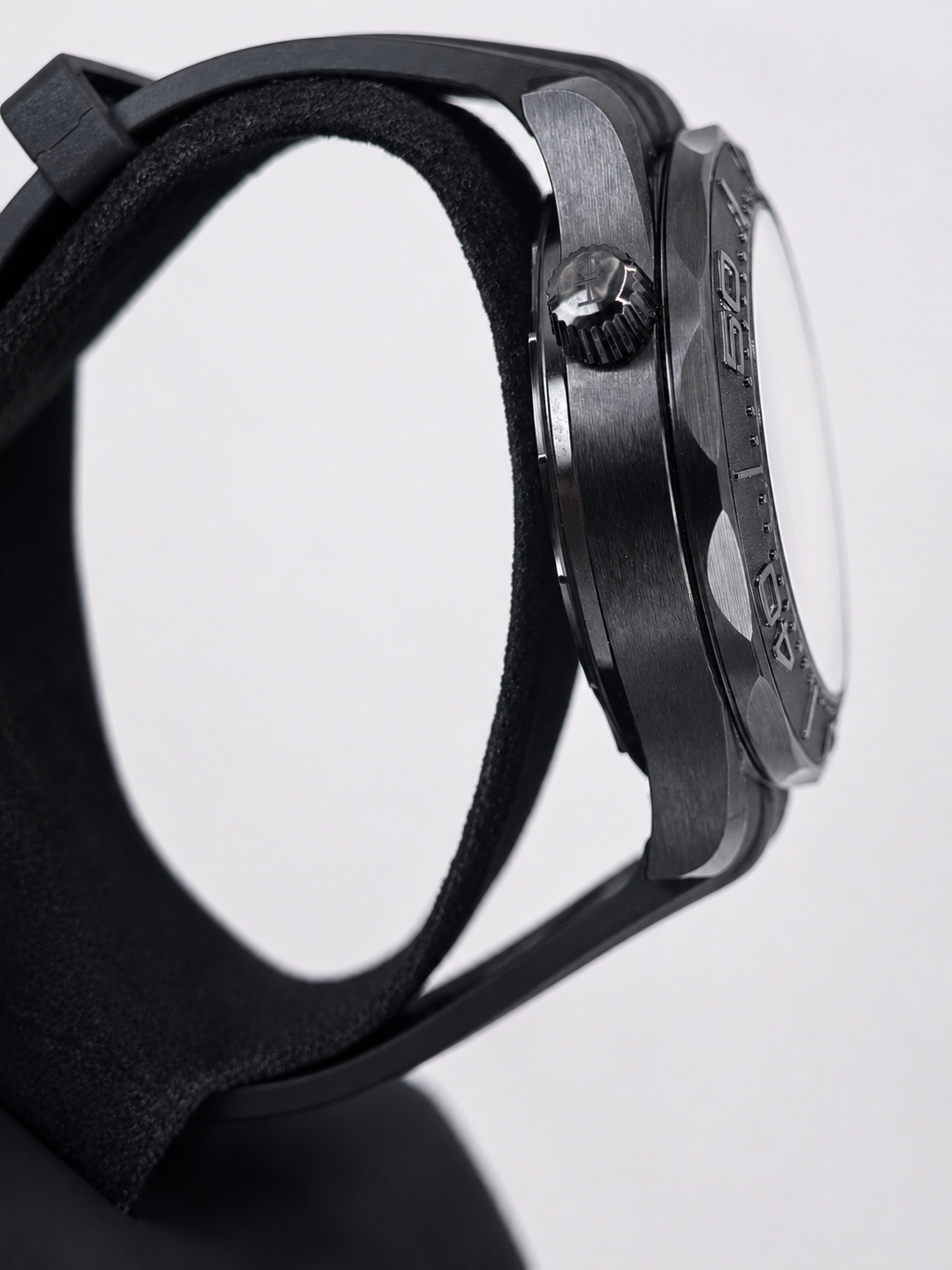 Omega Seamaster Diver 300M “Black Black” 210.92.44.20.01.003