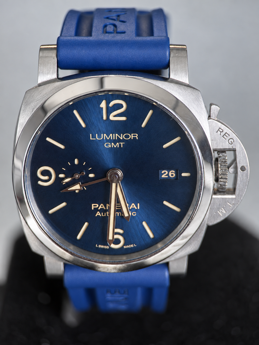 Panerai Luminor GMT