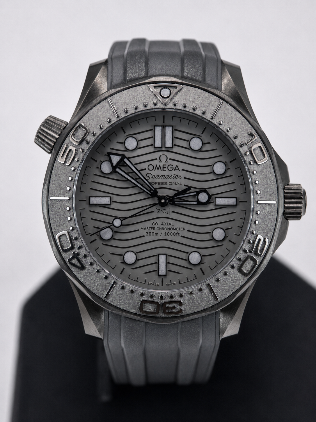 Omega Seamaster Diver 300M “Black Black” 210.92.44.20.01.003