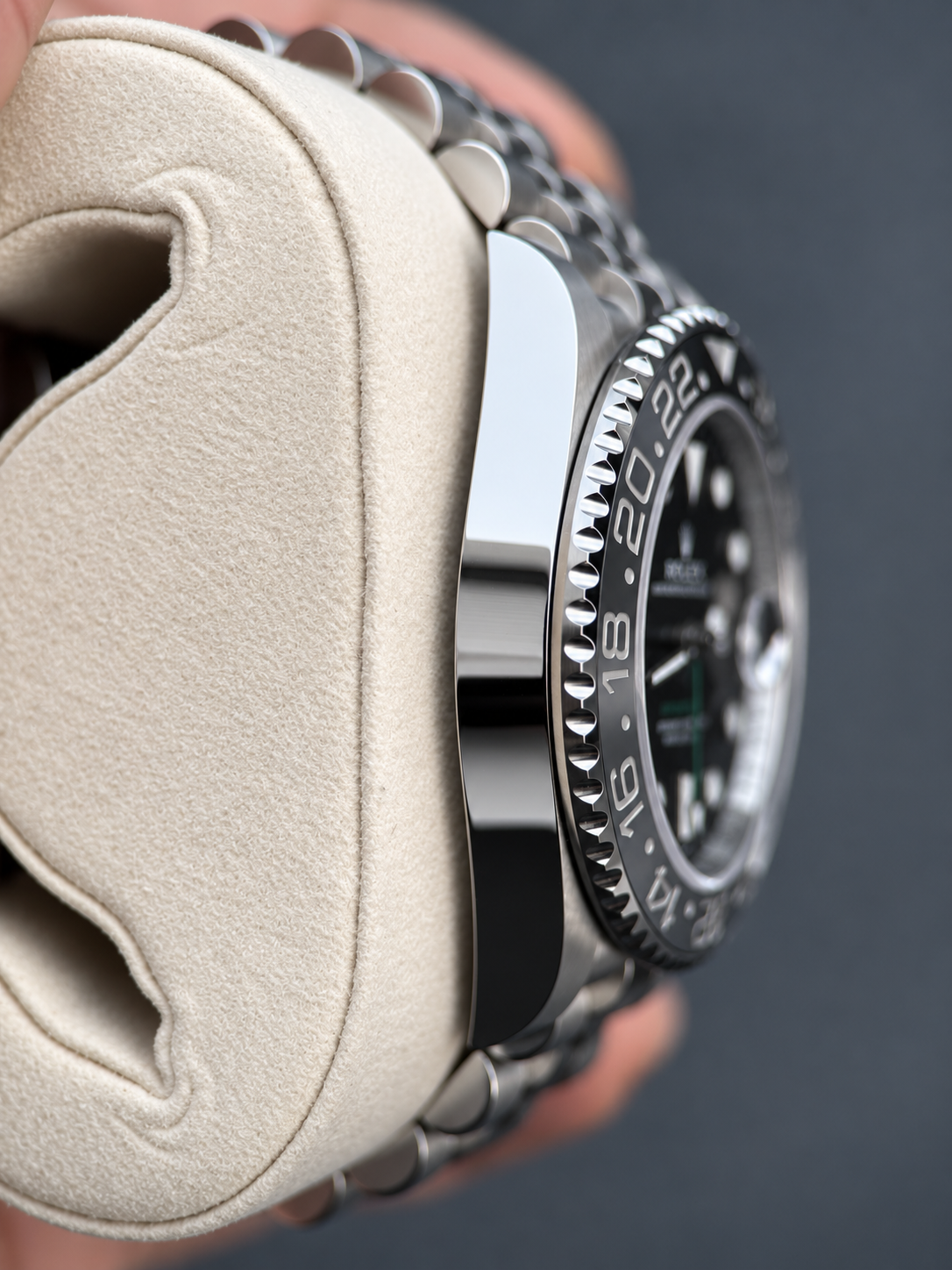 Rolex GMT-Master II “Bruce Wayne” –126710GRNR