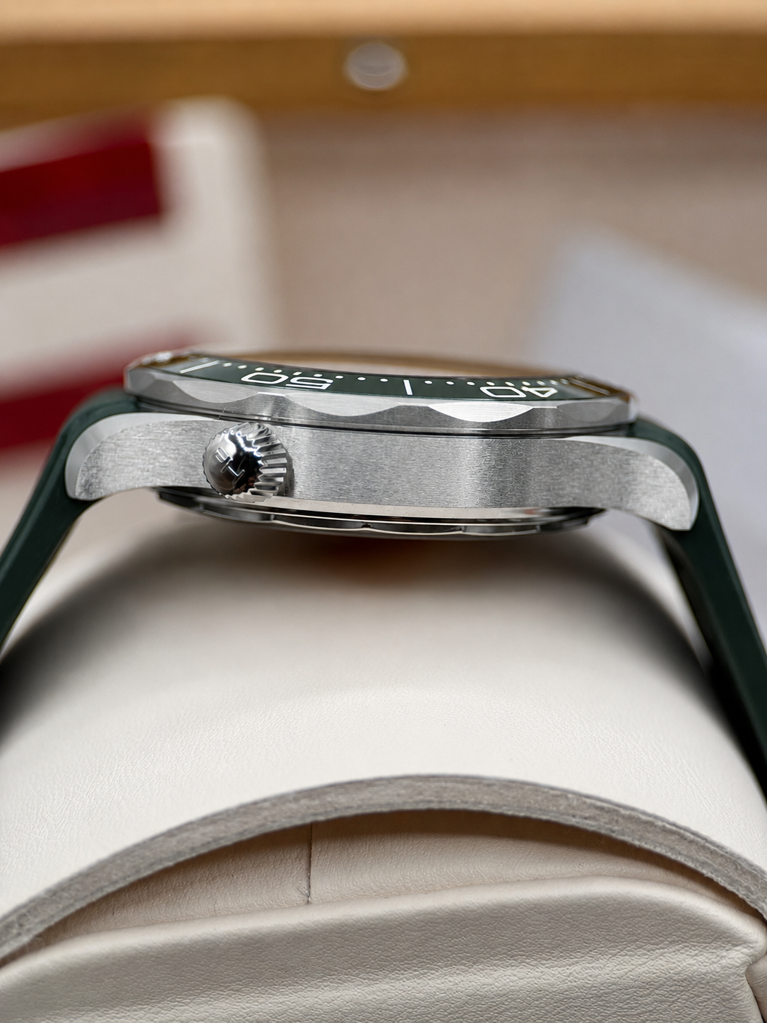 OMEGA Seamaster Diver 300M